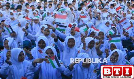 siswa-sekolah-di-madrasah-gratis-ini-kata-kemenag-jakarta