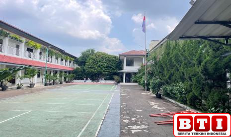 sman-3-depok-patuhi-instruksi-kdm-soal-50-siswa-per-kelas-geser-mebeler-dari-laboratorium