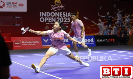 taufik-hidayat-gugah-penghuni-cipayung-yang-dibutuhkan-masyarakat-juara-bukan-ranking-dunia