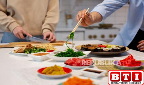 ade-rai-ungkap-3-kunci-hidup-sehat-untuk-cegah-perut-buncit