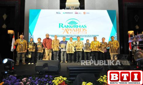 agar-jadi-kekuatan-baru-perkuat-ekonomi-umat-bpr-syariah-didorong-lakukan-transformasi-digital