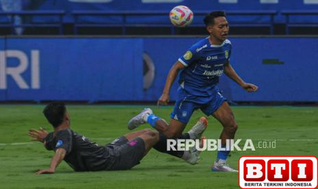 beckham-putra-tegaskan-persib-bandung-percaya-diri-ladeni-semen-padang-di-laga-perdana-super-league