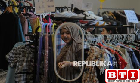 berburu-fesyen-preloved-di-garage-sale-pos-bloc