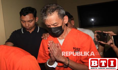 fariz-rm-dituntut-enam-tahun-penjara