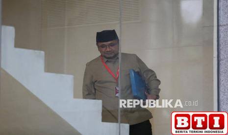 gus-yaqut-diperiksa-berjam-jam-kpk-dugaan-korupsi-haji-masuk-babak-akhir