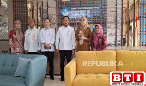 kaltim-wajibkan-dosen-dan-pejabat-s2-lanjutkan-studi-s3-program-gratispol-diperluas