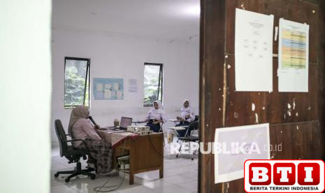 kebijakan-50-siswa-per-kelas-kdm-resmi-digugat-ini-respons-pemprov-jabar