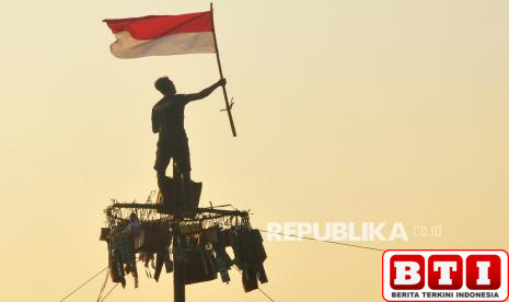 kemendagri-ajak-masyarakat-kibarkan-bendera-merah-putih-sepanjang-agustus