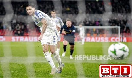 kevin-diks-cetak-gol-monchengladbach-kalahkan-valencia