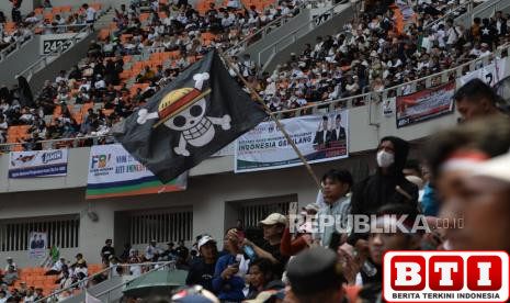 komik-one-piece-jadi-bahan-perbincangan-netizen-apa-makna-benderanya