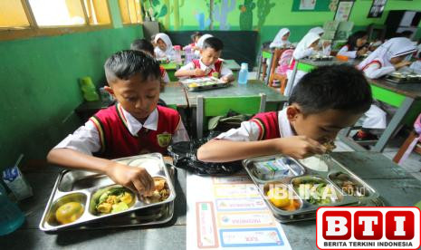 mbg-serap-rp-76-triliun-hingga-akhir-2025-penerima-manfaat-capai-75-juta-jiwa