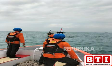 pencarian-empat-nelayan-berlanjut-petugas-sisir-perairan-cirebon-hingga-indramayu