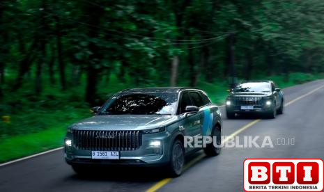 penjualan-mobil-di-china-melambat-pada-juli-seiring-turunnya-permintaan-mobil-hybrid