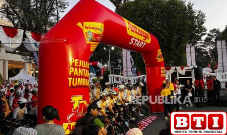 peringati-kemerdekaan-antangin-tour-de-ambarrukmo-2025-gelar-gowes-merdeka-jelajahi-yogyakarta