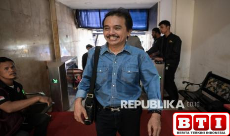 roy-suryo-cs-tak-hadiri-panggilan-pemeriksaan-polda-metro-terkait-tuduhan-ijazah-palsu-jokowi