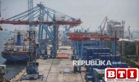 trump-berlakukan-tarif-resiprokal-ke-90-negara-klaim-as-akan-raup-miliaran-dolar