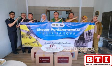 umkm-felistianova-asal-bandung-lakukan-ekspor-perdana-tas-kulit-ke-arab-saudi